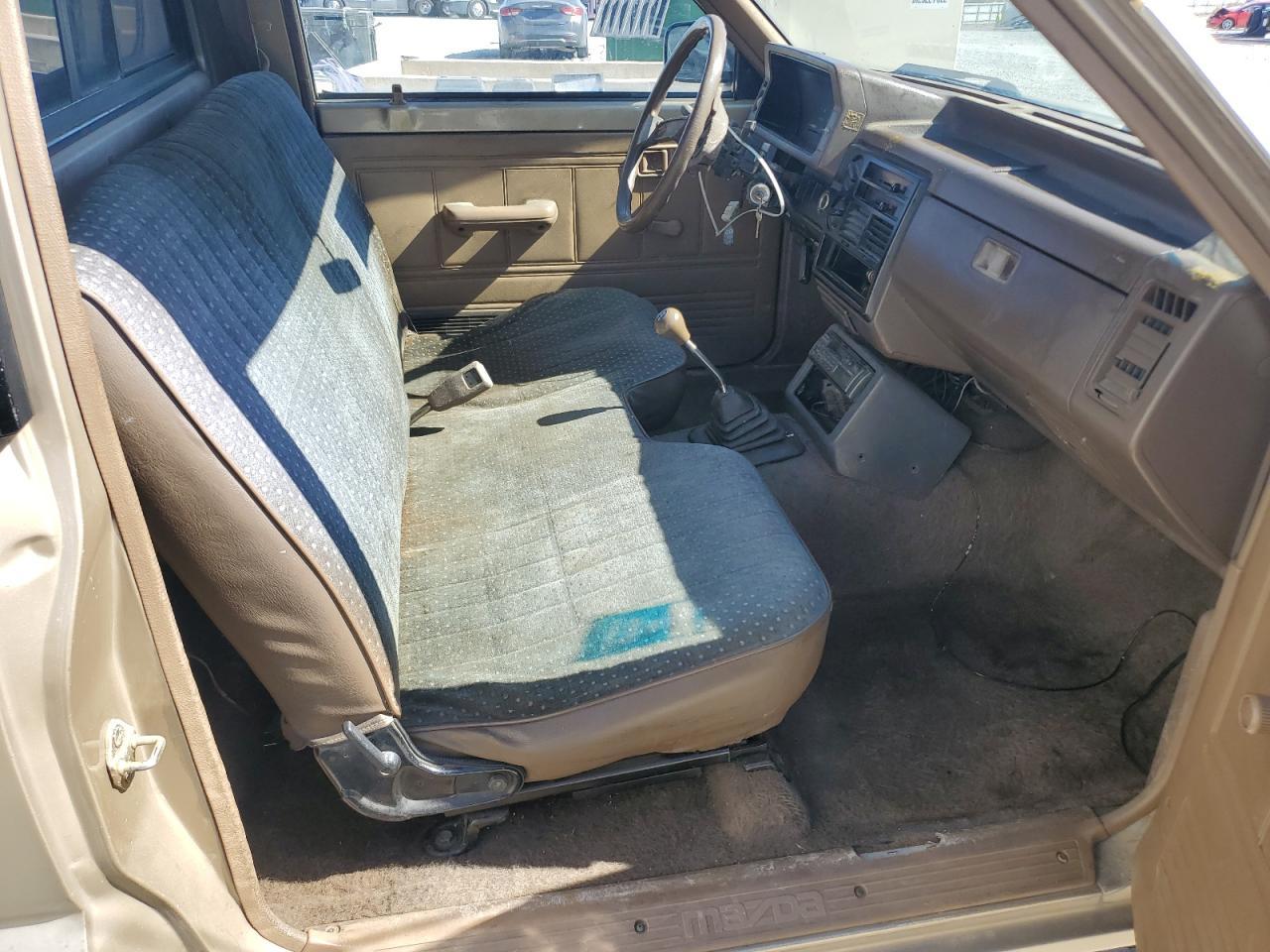 1987 Mazda B2000 Long bed