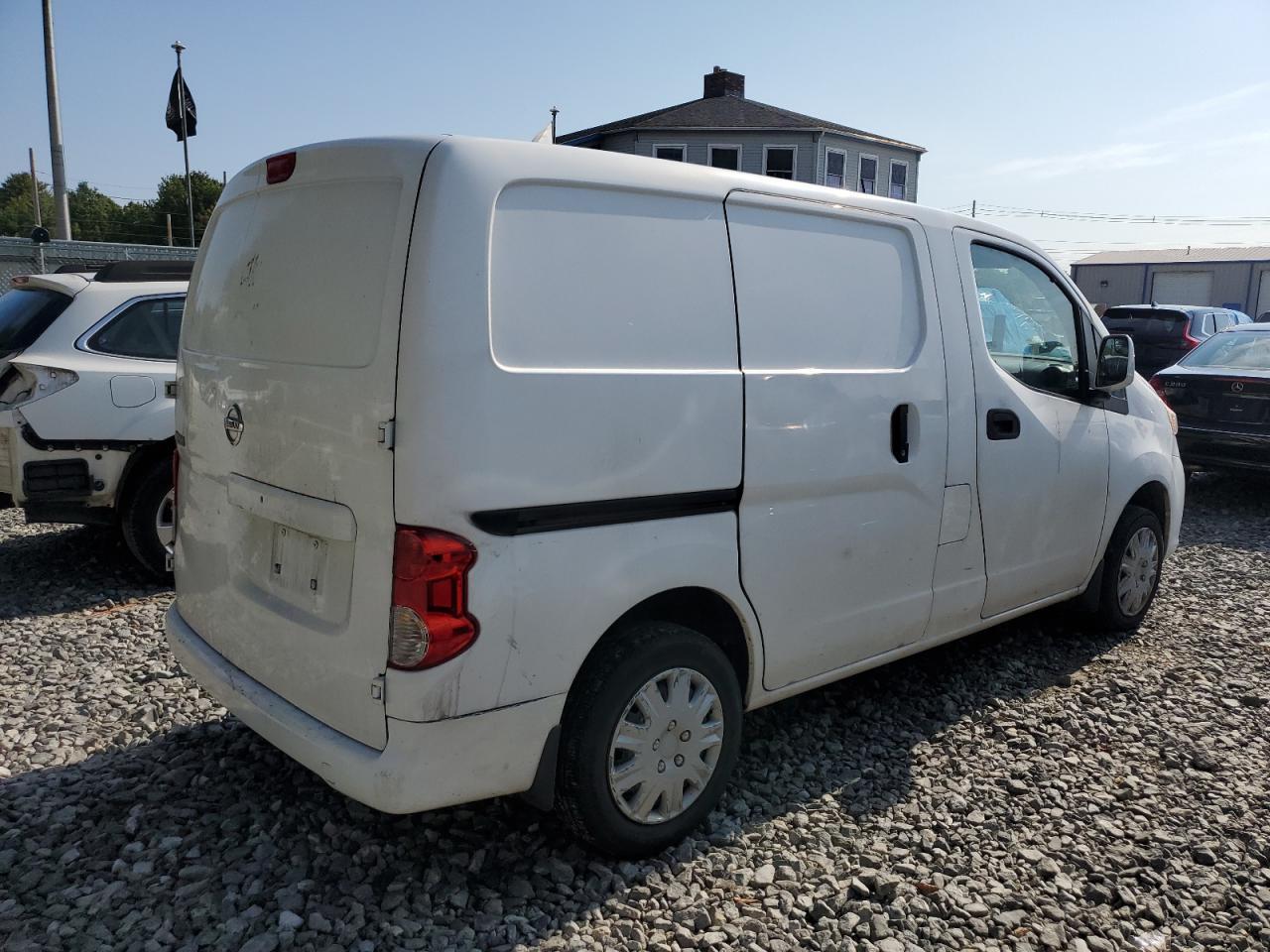 2017 Niss NV200