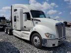 2015 Kenworth T680 Semi Truck