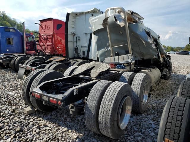 2019 Peterbilt 579 Semi Truck