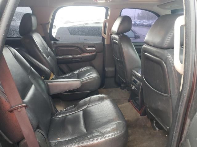 2011 Cadillac Escalade Luxury