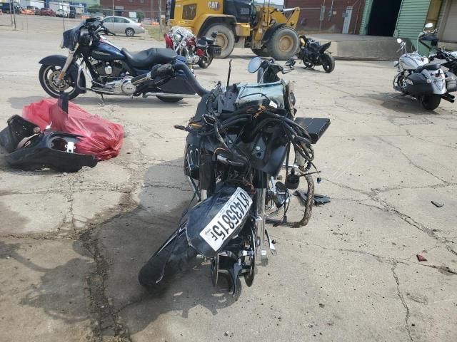 2013 Harley-Davidson Fltrxse CVO Road Glide Custom