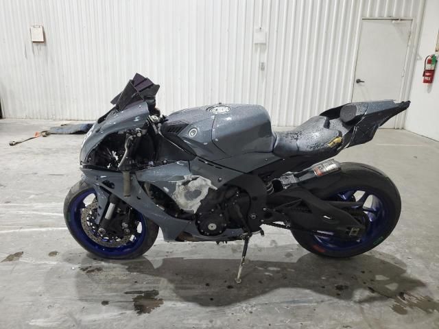 2023 Yamaha YZFR1