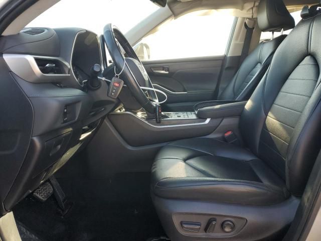 2021 Toyota Highlander XLE