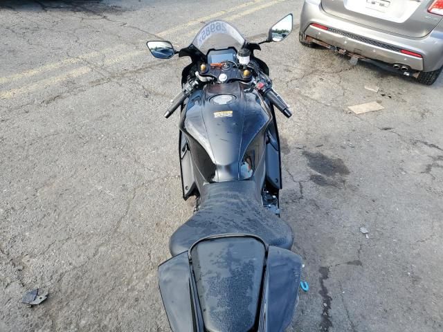 2025 Yamaha YZFR7
