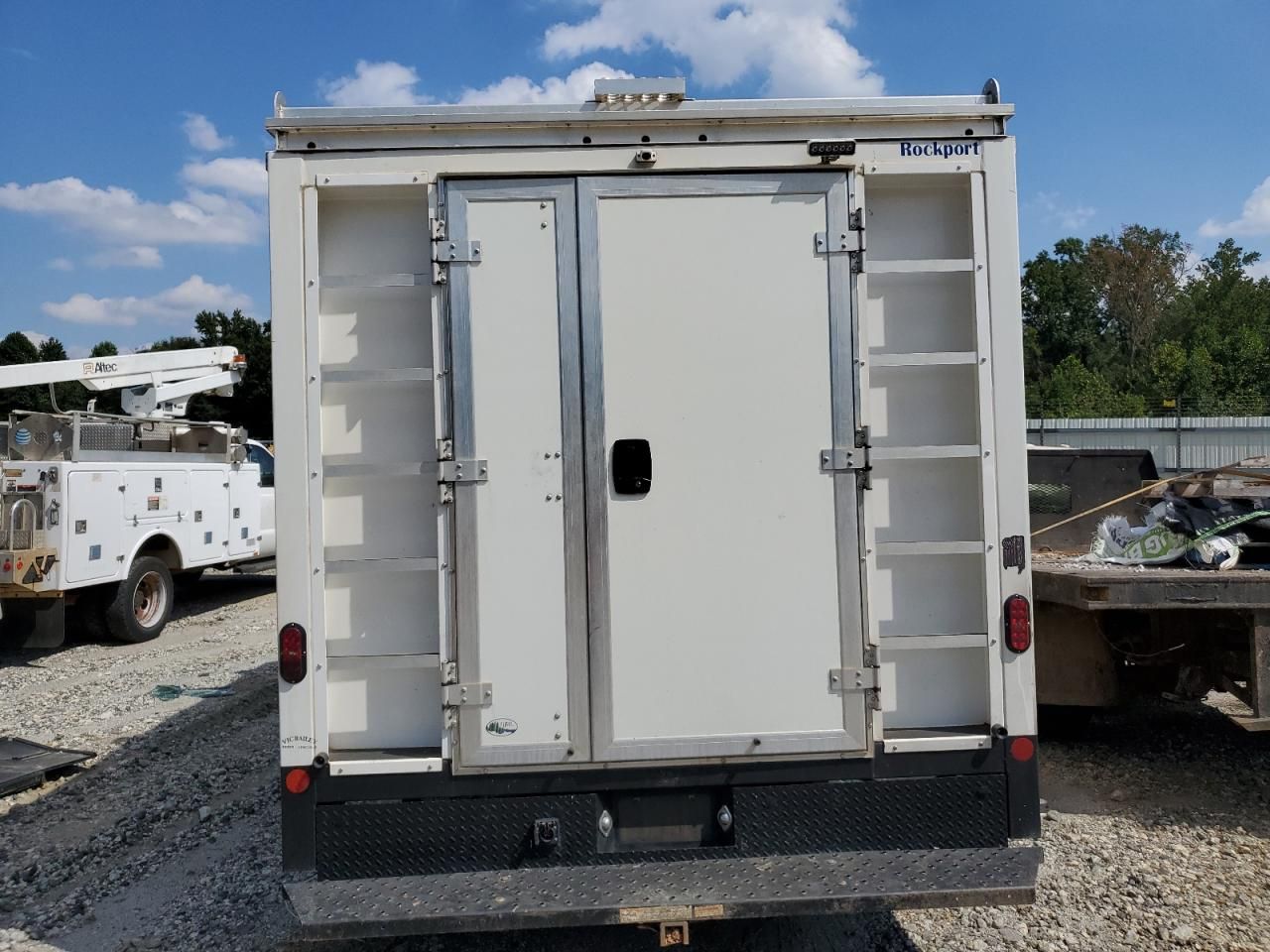 2024 Ford Econoline E450 Super Duty Cutaway Van