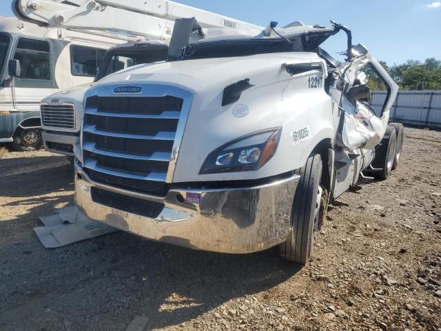 2022 Freightliner Cascadia 126 Truck Cab AND Chassis