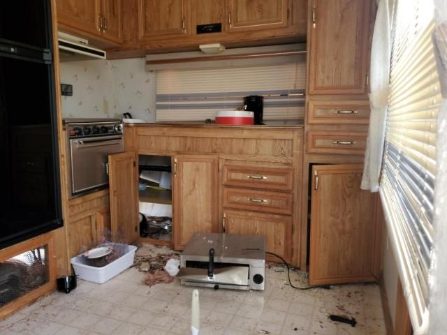 1990 Mallard 8X15FT-Camper
