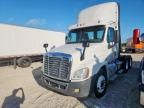 2014 Freightliner Cascadia Semi Truck