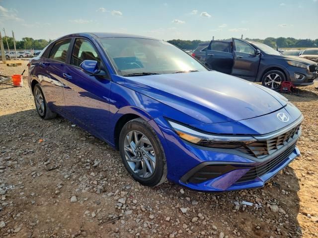 2024 Hyundai Elantra Blue