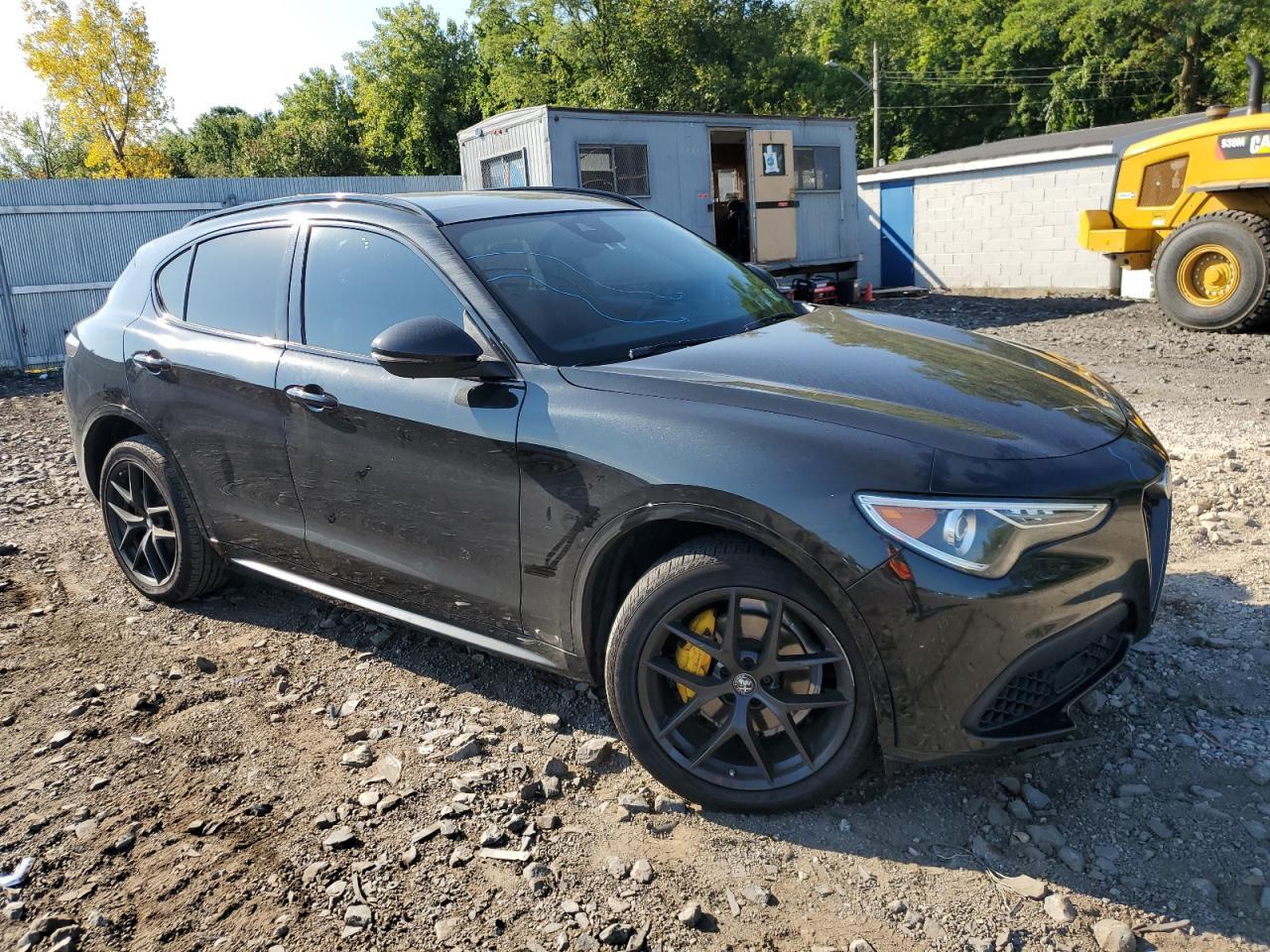 2021 Alfa Romeo Stelvio ti