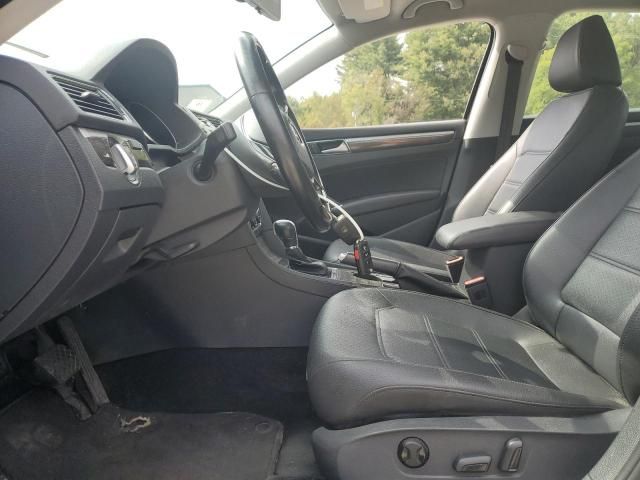 2016 Volkswagen Passat SE