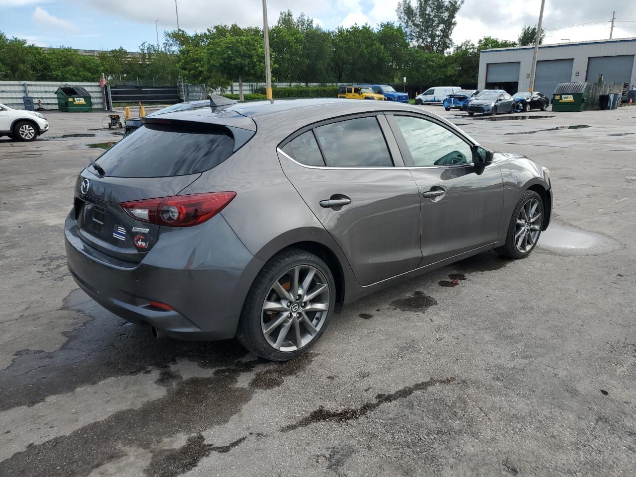 2018 Mazda 3 Grand Touring