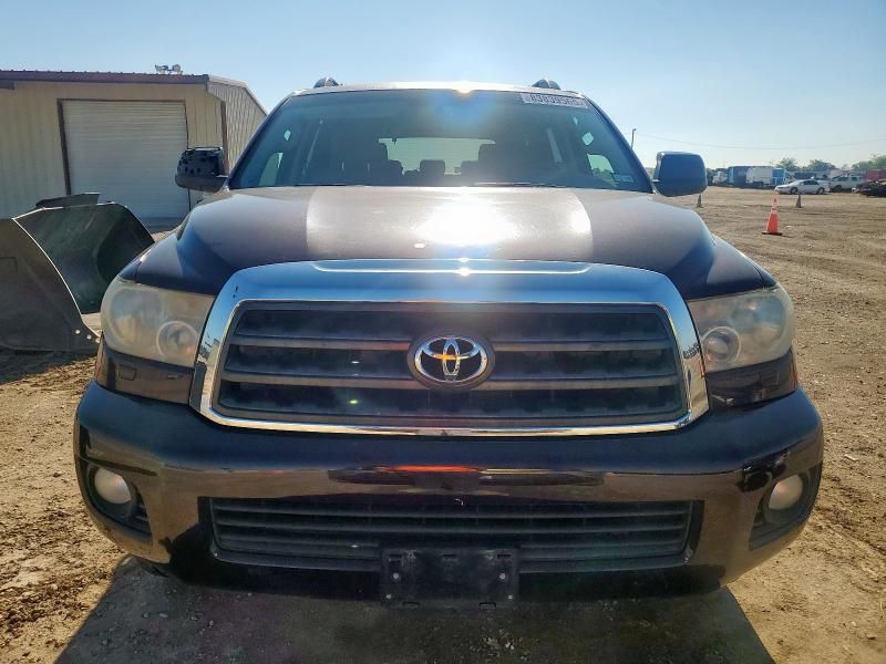 2015 Toyota Sequoia SR5