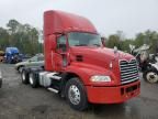 2017 Mack CXU613 Semi Truck
