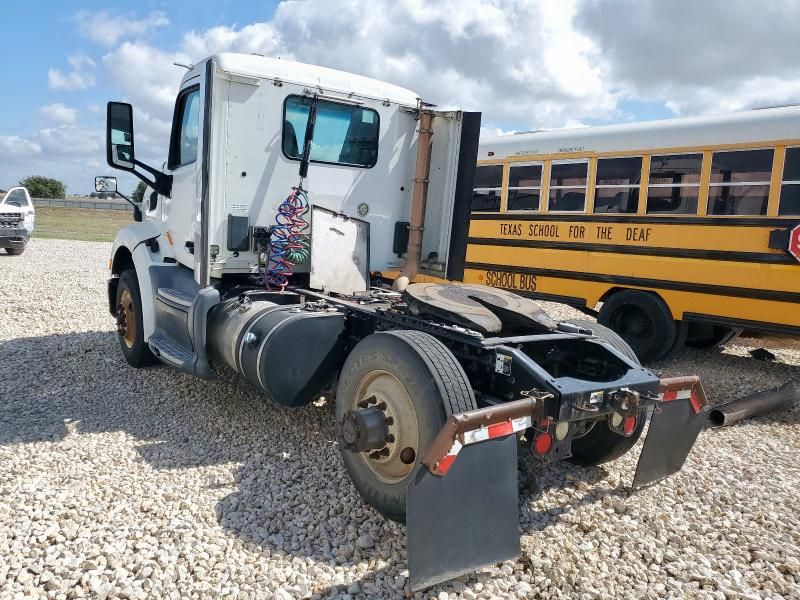 2016 Peterbilt Tractor 2016 Peterbilt 579 Semi Truck