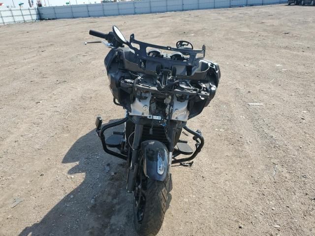 2024 Indian Motorcycle Co. Challenger
