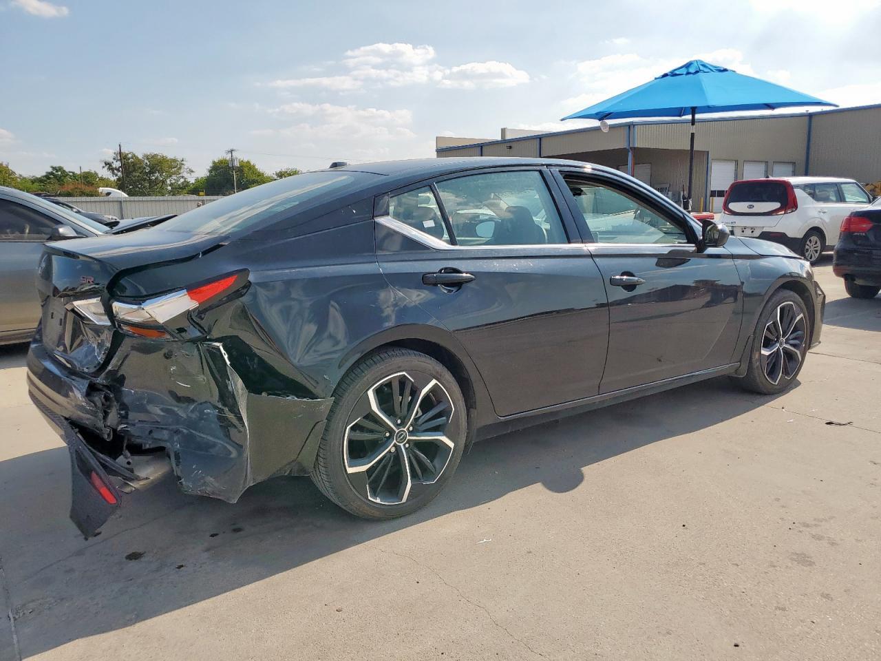 2024 Nissan Altima sr