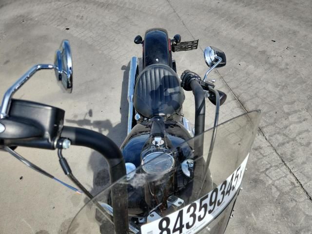 2016 Harley-Davidson FLS Softail Slim