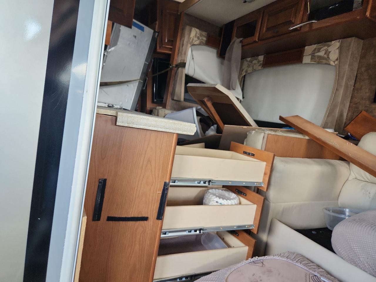 2011 Tiffin Mot OR Homes Allegro Recreational Vehicle