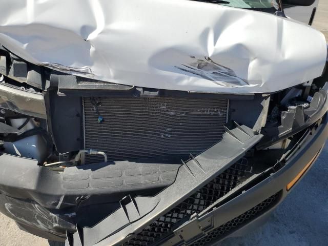 2022 Chevrolet Express G2500