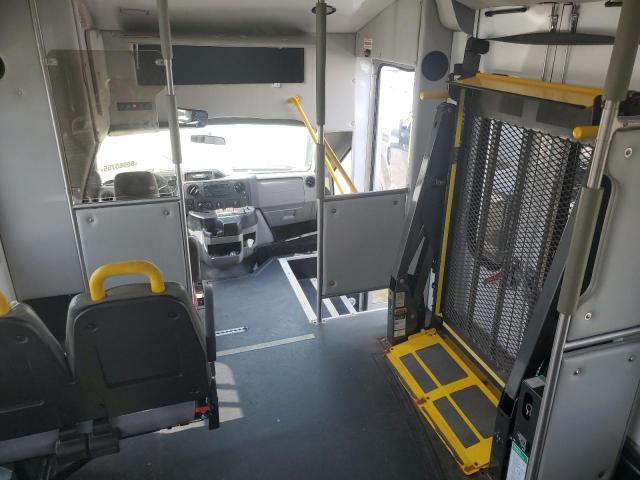 2016 Ford Econoline E450 Super Duty Cutaway van