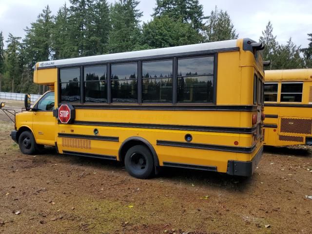 2012 Chevrolet 2012 Collins Bantam G4500-School Bus