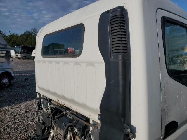 2012 Mifu 2012 Mitsubishi Fuso Truck OF America INC FE FEC72