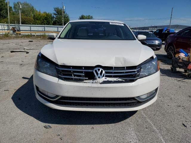 2014 Volkswagen Passat SEL