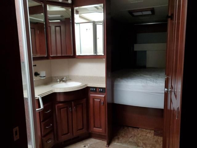 2005 Roadmaster Rail 2005 Monaco Dynasty-RV