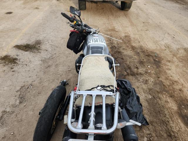 2022 Moto Guzzi V7 Stone