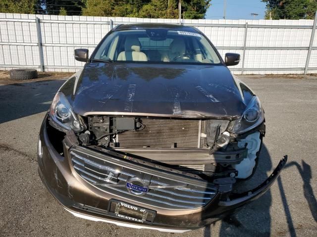 2015 Volvo XC60 T6 Platinum