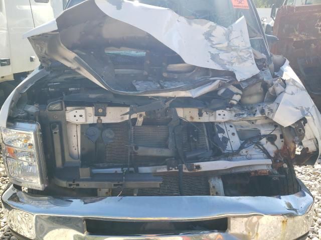 2010 Ford Econoline E350 Super Duty Cutaway Van