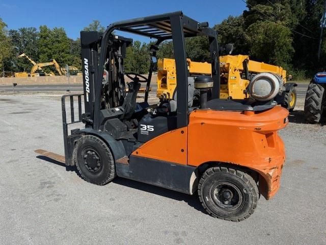 2019 Doosan G35-7