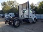 2017 Kenworth T680 Semi Truck
