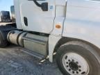 2014 Freightliner Cascadia Semi Truck
