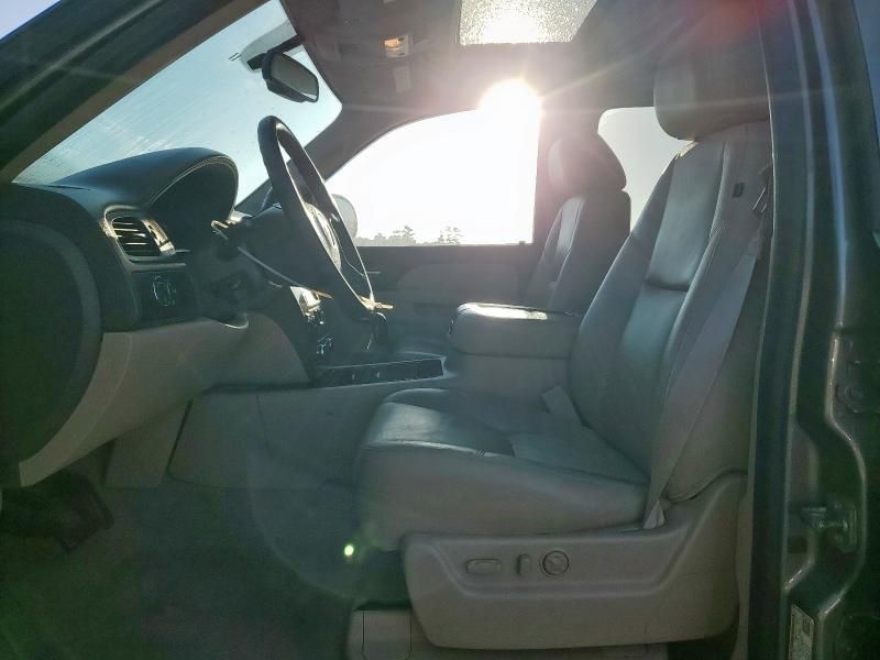 2014 Chevrolet Suburban C1500 LTZ