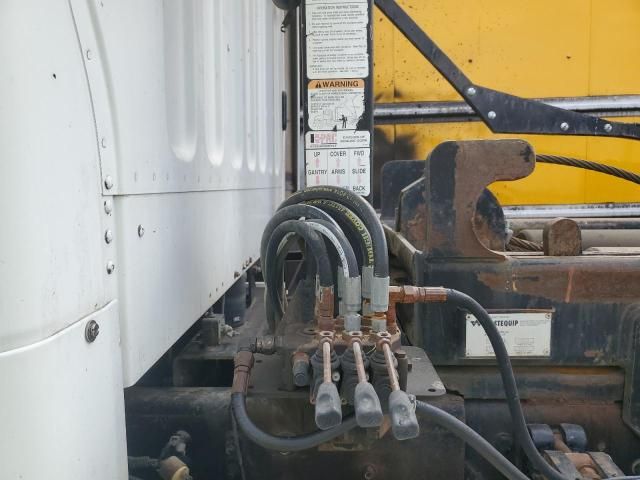 2007 Freightliner Business Class M2 ROLL-OFF Conta