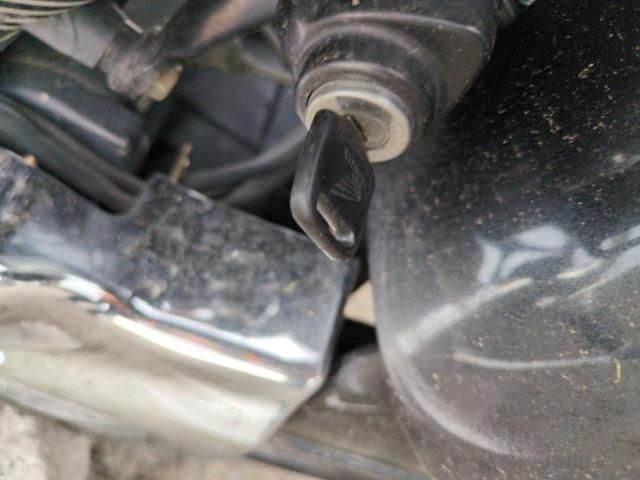 2003 BMW 2003 Honda VT750 CDC