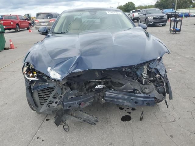 2010 Jaguar XF Luxury