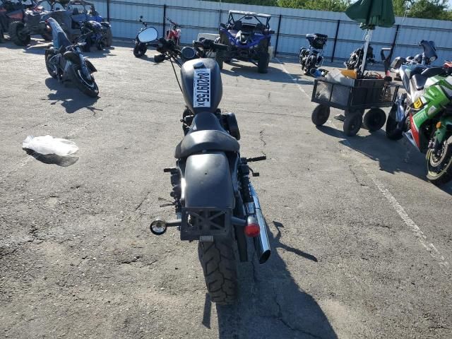 2015 Harley-Davidson XL883 Iron 883