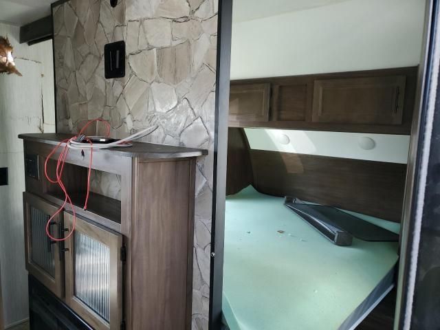 2021 Cherokee By Forest R Wolf Pack-RVS Camper