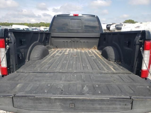 2017 Ford F350 Crew C PU 4X4