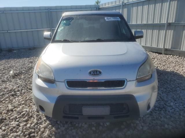 2011 KIA Soul +