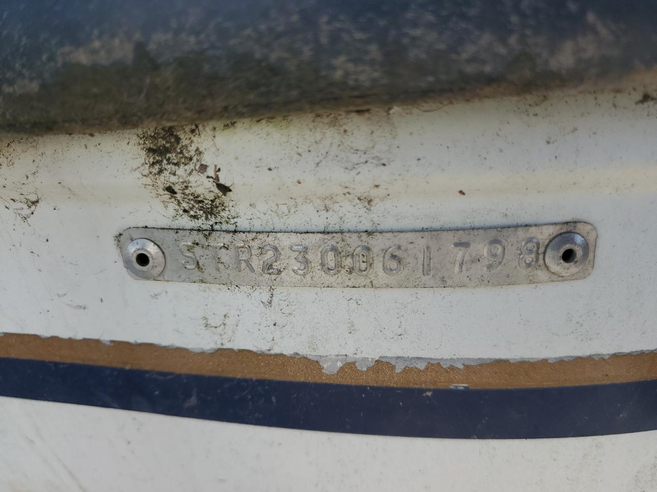 1998 Starcraft Co 1809 Fishing & SKI Boat-Boat