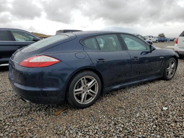 2012 Porsche Panamera 2