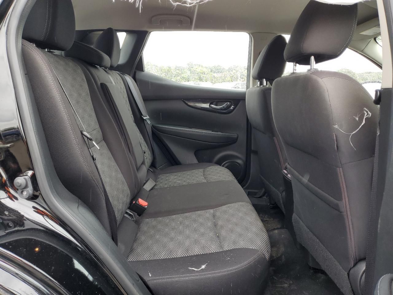 2018 Nissan Rogue Sport s