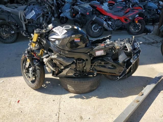 2016 Suzuki GSX-R750