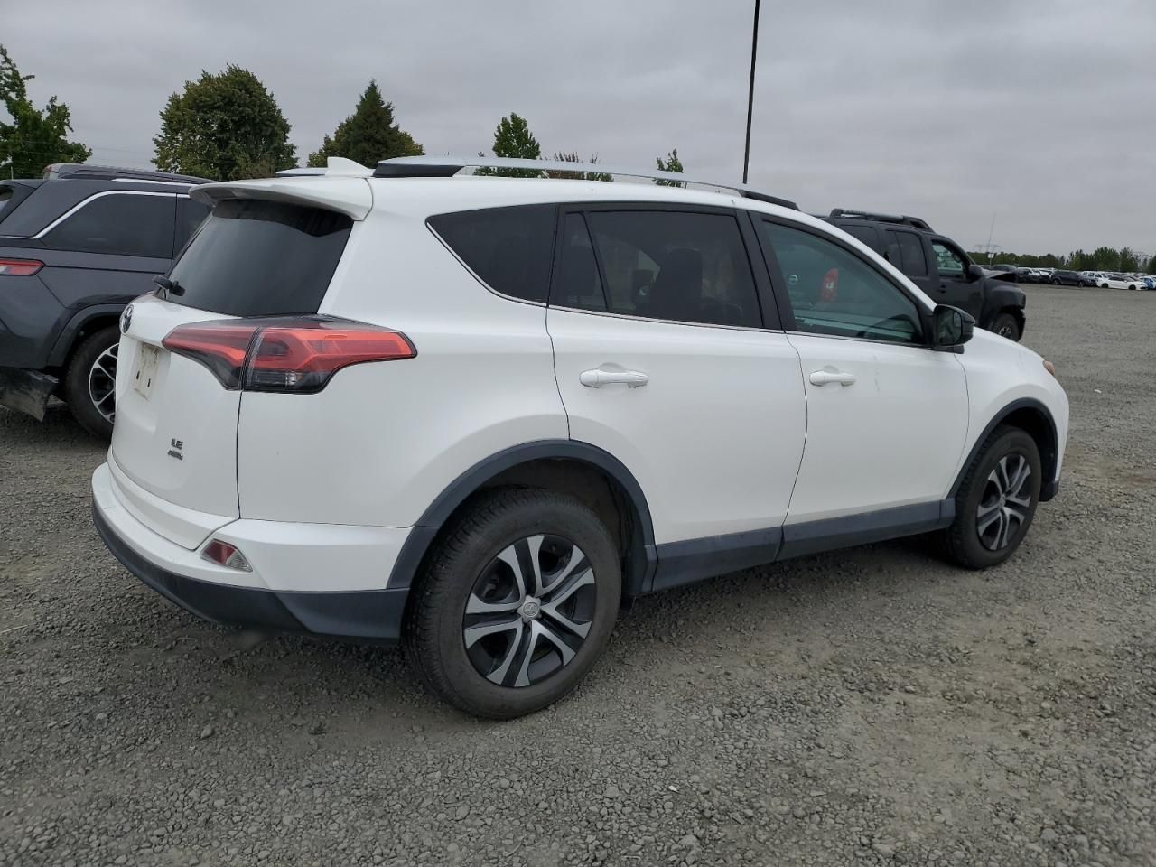 2016 Toyota Rav4 le