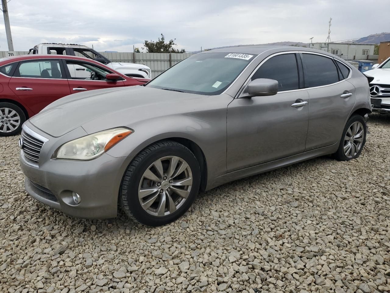 2013 Infiniti M37
